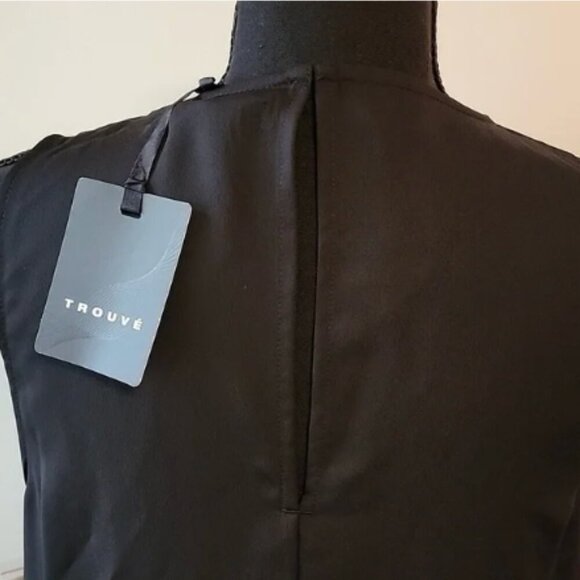 NWT Trouve Black Studded Sleeveless Tunic Size S - Picture 4 of 6